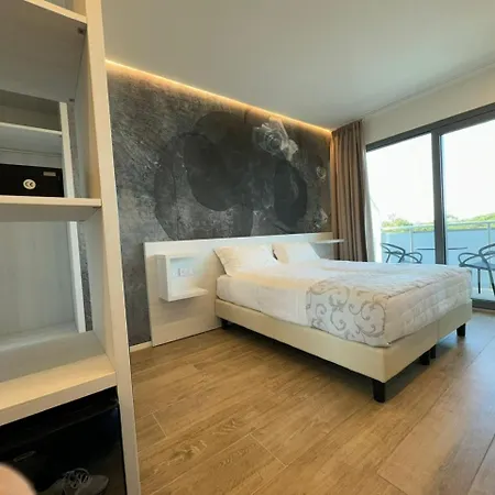 酒店 Franz 比比翁