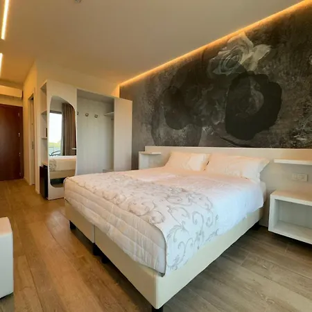 Franz 酒店 比比翁