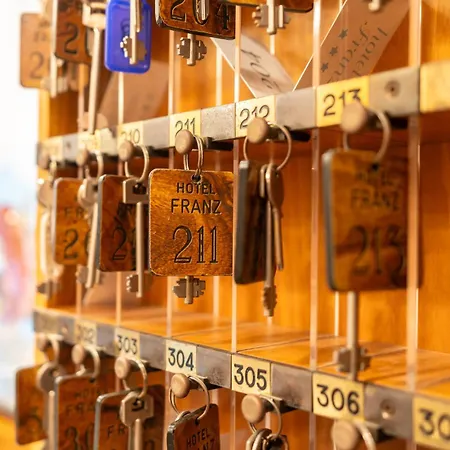 酒店 Franz 比比翁