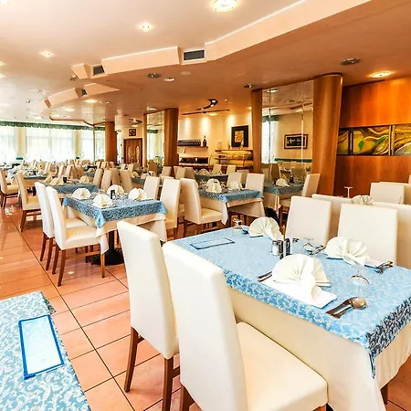 Franz 酒店 3*